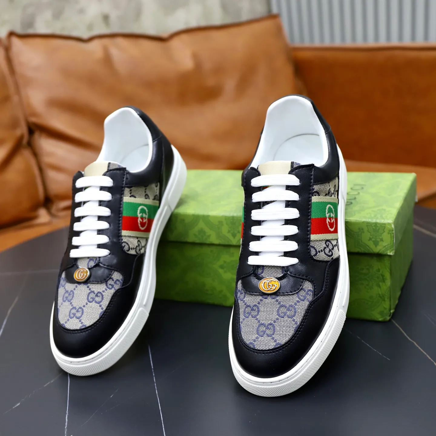 Ex-factory price: 420💰🙅‍♂️🙅‍♂️🙅‍♂️ Brand: Gucci GUCCi Standard code: 38-44 (45 customized) Grade: Same as the official website Material: Original leather splicing, comfortable and breathable sheepskin lining, original wear-resistant outsole Style category: Men's fashionable casual shoes, running, sports shoes, noble luxury brand elements, top luxury Color: actual picture color